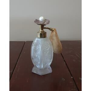 Vintage Glass Perfume Atomizer With Glass and Beaded Floral Top